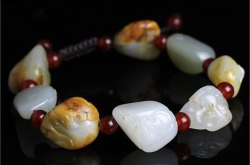 新疆和田玉图片,珍稀原石与工艺品的视觉盛宴