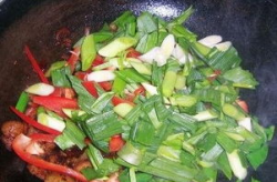 爆炒五花肉po,香气扑鼻，美味可口，轻松学会的家常菜